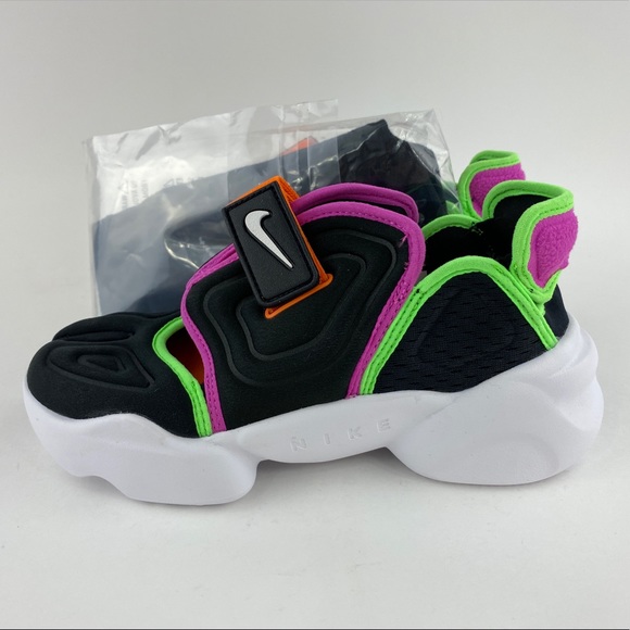 NEW Nike Aqua Rift Fire Pink With Socks - Picture 11 of 15